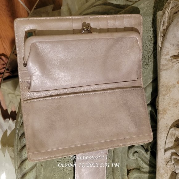 L.A.M.B. by Gwen Stefani Frosted Iridescent Clutch Wallet Luxury Designer #484 - Picture 6 of 16